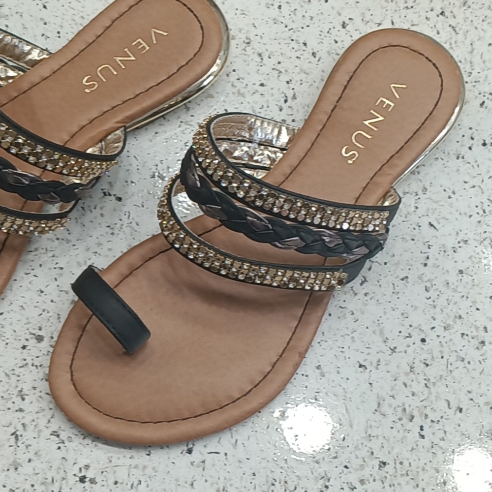 Venus 6.5 Toe Ring Sandals